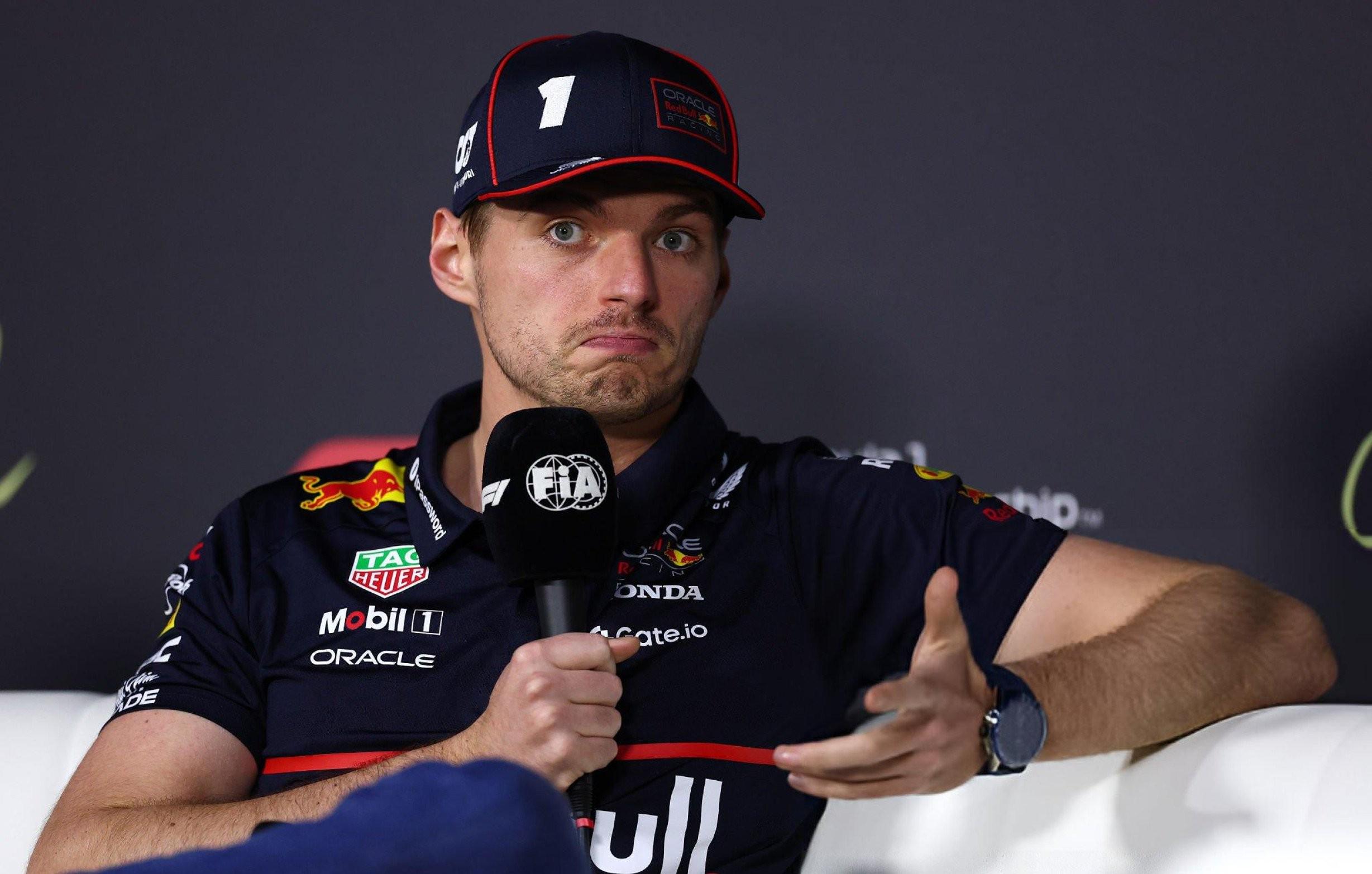 红牛车队险胜阿斯顿马丁,阿隆索扛起全队 红牛车队险胜阿斯顿马丁,阿隆索扛起全队